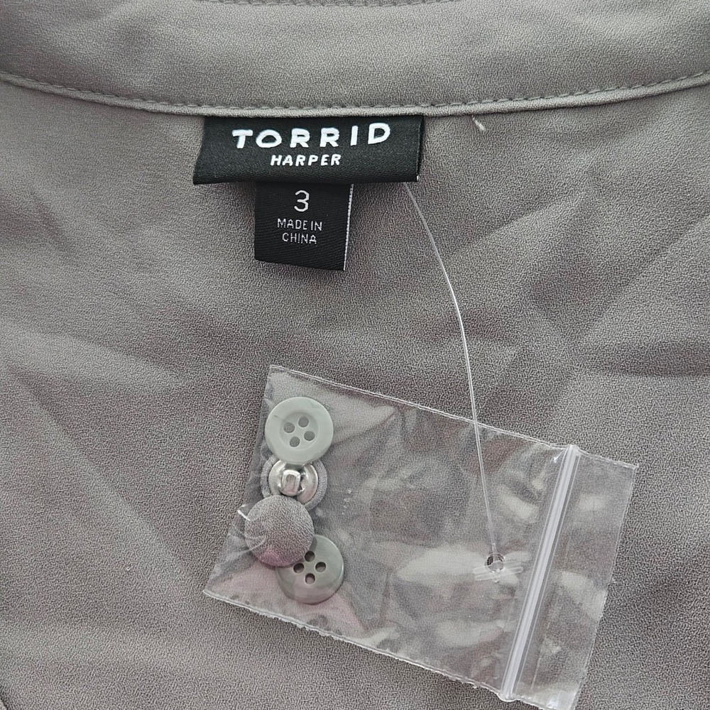 Torrid Harper Blouse Womens 3 Grey NWOT Pockets Professional Office Minimalist - Picture 3 of 11